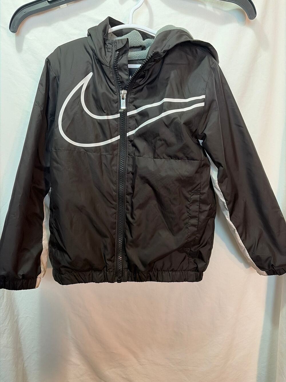 Black and White Nike Coat 4T